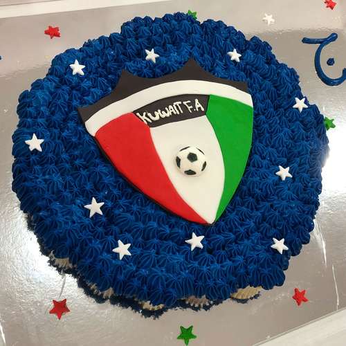 Kuwait national team - mini cupcakes Please keep your writing that you want on the board in the box below