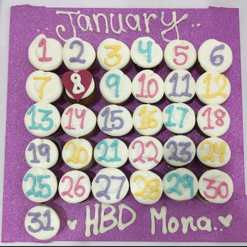 Colorful Calendar - 31 mini cupcakes Please keep your writing that you want on the board in the box below