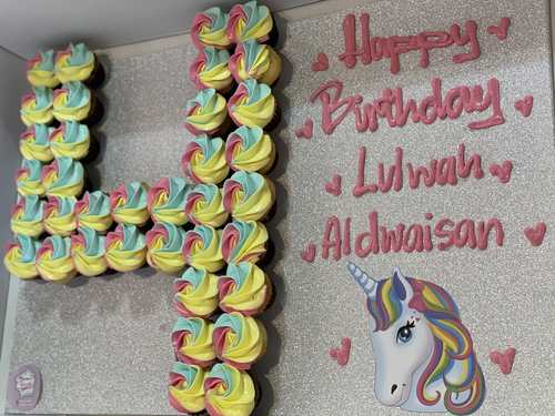 unicorn number - 3 Dozens mini cupcakes Please keep your writing that you want on the board in the box below