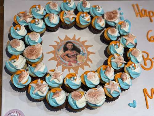 Moana w/ sea shells - 3 Dozens mini cupcakes Please keep your writing that you want on the board in the box below