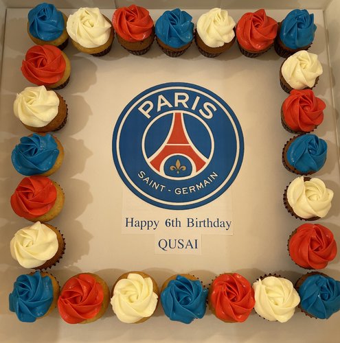 PSG - 2 Dozens mini cupcakes Please keep your writing that you want on the board in the box below