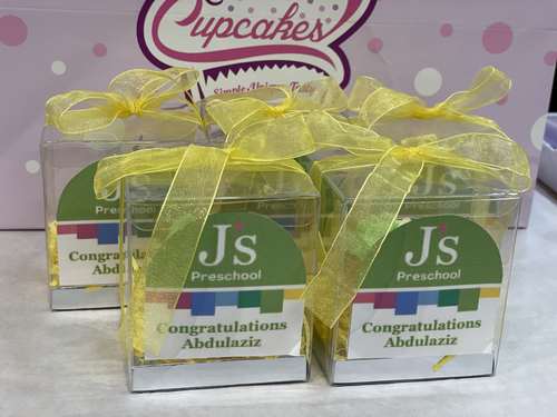 J's giveaway - mini box size : 8cm yellow ribbon Light green - white cream Please keep your writing that you want on the Sticker in the box below