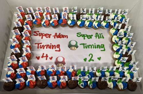 Mario & Luigi 6 dozens - 6 Dozens mini cupcakes Please keep your writing that you want on the board in the box below