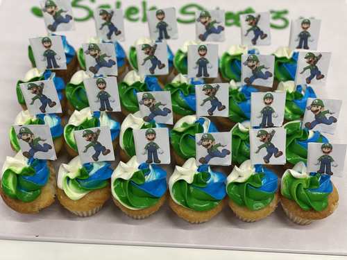 luigi flags - mini cupcakes Please keep your writing that you want on the board in the box below