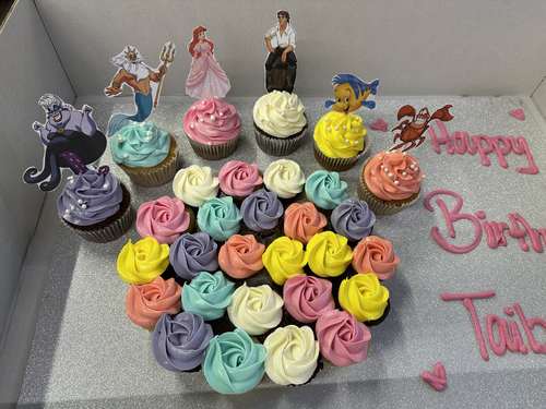 the little mermaid - big cupcakes + mini cupcakes Please keep your writing that you want on the board in the box below