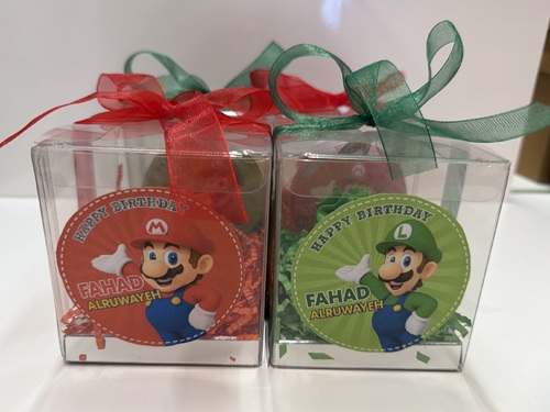 Mario and luigi giveaways - mini box size : 8cm red - green ribbon red - green cream Please keep your writing that you want on the Sticker in the box below