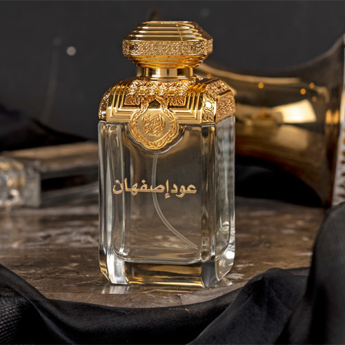 Isfahan Perfume - Size 100 ml Description: A mixture of oud, musk and almond