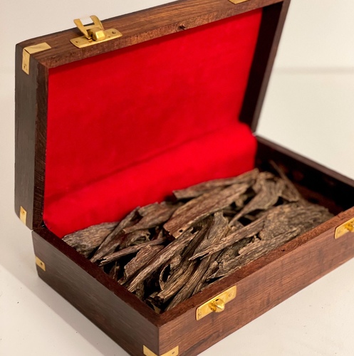 Zura (Incense of Sheikh Majid Al-Sabah)