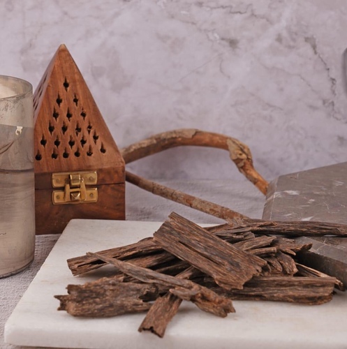 Zura (Incense of Sheikh Majid Al-Sabah)