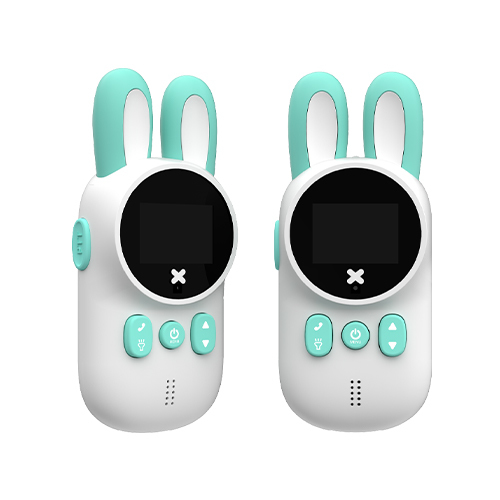 Porodo radio walkie talkie for children from | PORODO | - White (Code: 222) - Porodo radio walkie talkie for children from | PORODO | - White Specifications: Frequency: 446MHz - (PMR-446) Range: up to 3 km Number of channels: 8 Number of groups: 99 Type: VOX Activated Battery: x4 AAA (not included) Package Contains: x2 Walkie Talkie