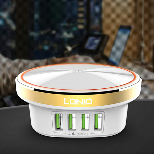 لدنيو - مصباح مكتب كهربائي LED و شاحن 4 منافذ USB بقوة 4.4 أمبير – أبيض - موديلA4406 (كود:72)
