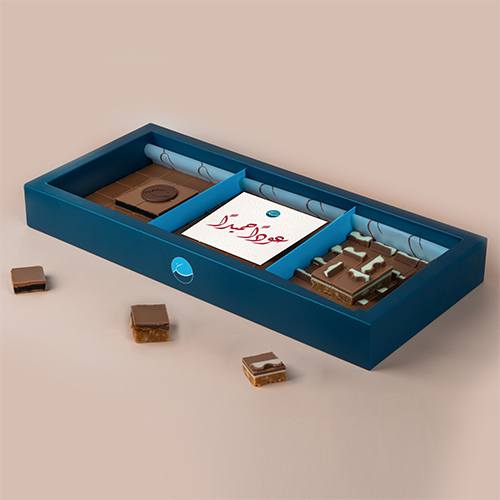 SCHOOL Mix Dulce Box 60pcs/1000g - 60 pieces of delicious chocolate in three distinct Flavors (Dulce Square, Oreo Biscuit, Kinder Dulce) and suitable for all Gatherings and occasions.  with Chocolate Logo