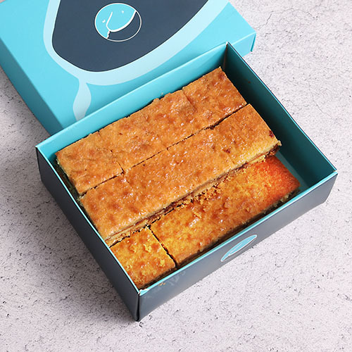 Mini Sukkar Dates - Distinctive
cream cheese , biscuit&nbsp; and &nbsp;dates, with a special touch of sukkar   

Enjoy
the incredible&nbsp;taste