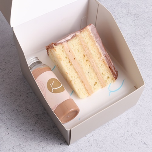 kinder 6 layer slice cake