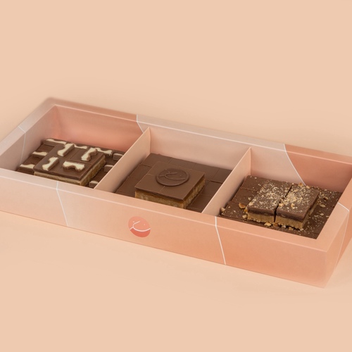 Mix Dulce Box 60pcs/1000g - 60 pieces of delicious chocolate in three distinct Flavors (Dulce Square, Rapino Hazelnut, Kinder Dulce) and suitable for all Gatherings and occasions.