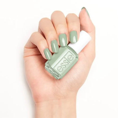 Essie turquoise & caicos - 752 - frolic in the sublime waters of this flirty nail polish. vibrant, tropical aqua nails refreshes the mind, body and fashion wardrobe.

Made In USA