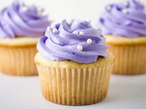 Laura chocolate - Purple Cupcake - 12 pieces.