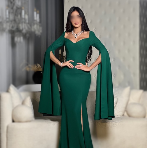 Luxury Green - Size ChartSizeUKBustWaistHipsXXS631.522.833.8XS832.324.435.4S1033.92637M1235.427.538.6L1437.83041XL1640.1532.343.3XXL1842.534.645.7All measurements are represented in inches.
Please refer to our size chart before placing an order