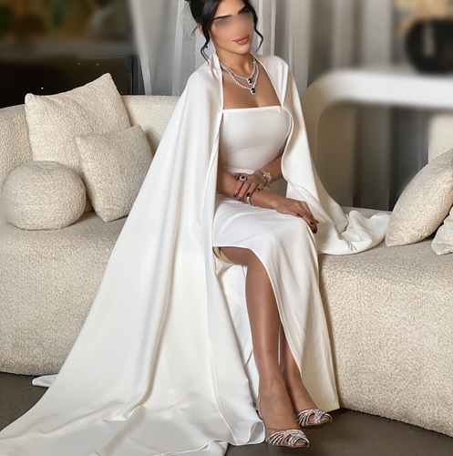 bridal white - Size ChartSizeUKBustWaistHipsXXS631.522.833.8XS832.324.435.4S1033.92637M1235.427.538.6L1437.83041XL1640.1532.343.3XXL1842.534.645.7All measurements are represented in inches.
Please refer to our size chart before placing an order