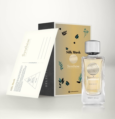 Silk Musk 100ML - عطر للجنسين 
 عائلة العطور الأساسية الزهرية المسكية 
 المكونات: اليوسفي، الجريب فروت، الخوخ، الورد، الباتشولي، المسك، البنفسج، الطحلب، الباتشولي، المسك، البنفسج، الطحلب