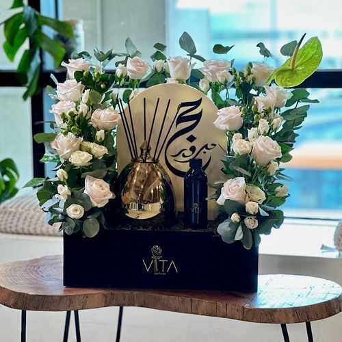 Luxury Hajj - Black box contains white roses white baby roses green leaves with diffuser 250 ML wih Hajj Marroe Height: 50 Width: 40