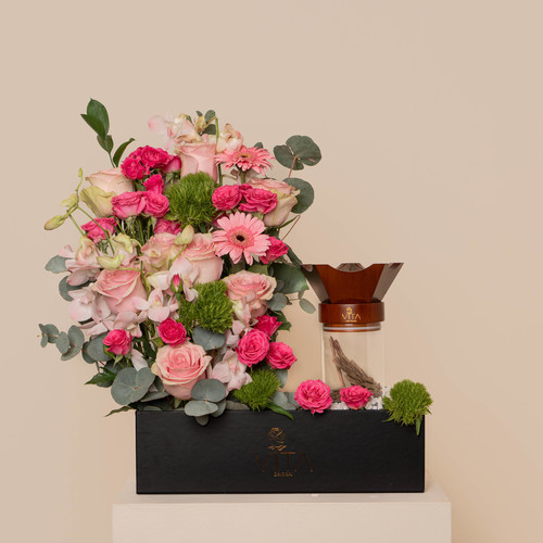 nutrez - black box contains pink baby orchids green leave pink roses fucia baby roses pink grabera with mubkhar contains 1 toulah sayofy bakhour 
 H 65 cm  
 W: 40 cm