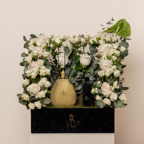 The rino - Black box contains white roses white baby roses green leaves with diffuser 250 ML Height: 50  Width: 40