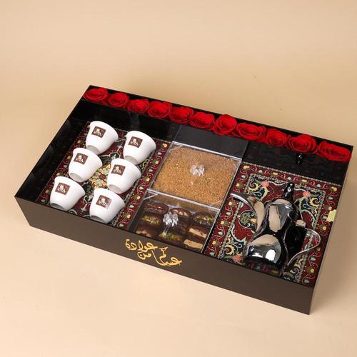 Great - Box containing red roses 250 grams arabic coffee 6 coffee cups Dates Arabic dallah coffee Height: 18 cm Width: 65 cm