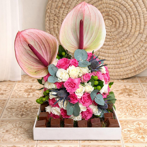 saji - flat tray contains baby roses white, pink&nbsp; fucia ,pink antuiom green leaves with 10 pcs chocolate
