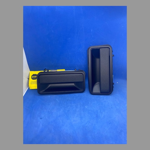 يدة واحده خلف يمين - طقم يدات باب خلفيه  افتر ماركت كواليتي ممتاز  يركبون حق سوبر تاهو يوكن  موديل 1995 - 2000  السعر لحبه يمين خلف