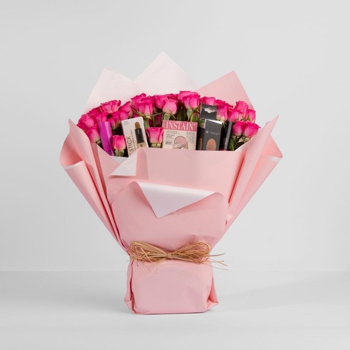 Make up bouquet