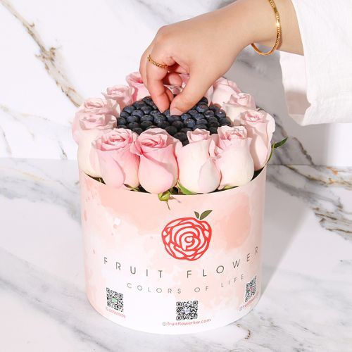 Blueberry Flower 807 - 12 Pink Roses with Blue Berry height 23 cm 
 width 20 cm