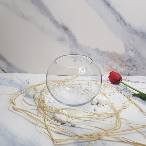 Glass bowl 419 - This glass bowl has a height of 12 cm and a width of 15 cm 
 The clear glass design allows for easy visibility of the contents inside, adding a touch of elegance to any table setting.