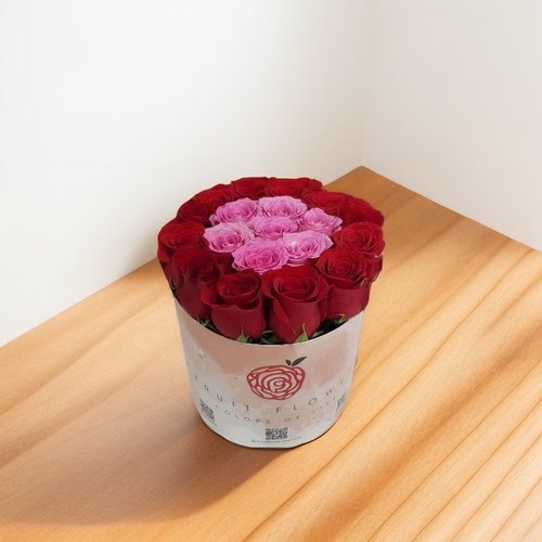 Red Pink 1114 - 18 roses
Height 23 cm Width 20 cm