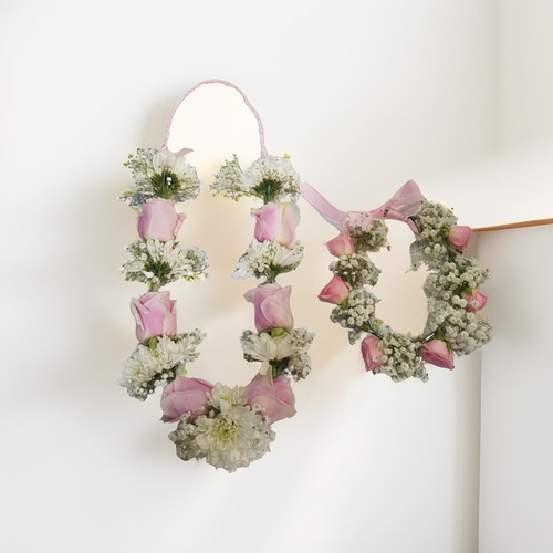 Rose with White Craze collar and Baby Rose And Gypsophilia Crown For kids 943 - collar: Roses, craze white, white gypsophila Length 35cm crown: Baby rose, And White Gypsophilia crown for children diameter - 15 cm