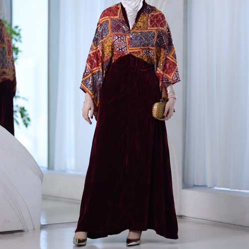 عنابيxl - دراعه فري سايز واسعه متوفره ب٣ مقاسات يوجد حزام داخلي للتخصير متوفره فقط بطولين&nbsp; الرجاء الاختيار الطول والمقاس المكتوبين فقط