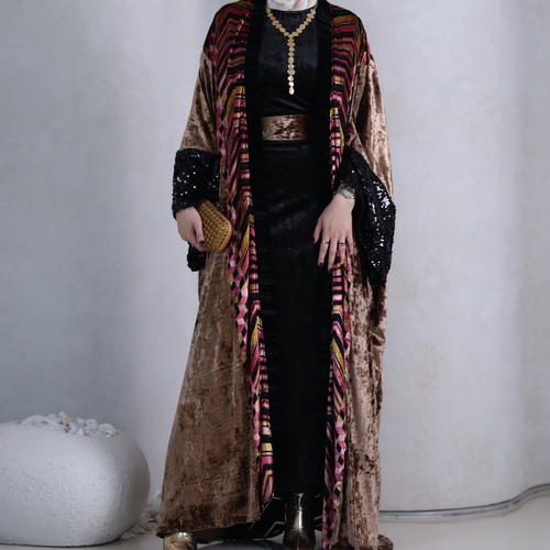 RM9 - التوصيل قبل رمضان بدون تحديد يوم معين🔴 عباره عن ٣ قطع فستان داخلي كم طويل بشت فري سايز حزامملاحظه: طول البشت يكون اطول من طول الدريس الاسود ب١ او٢ انش