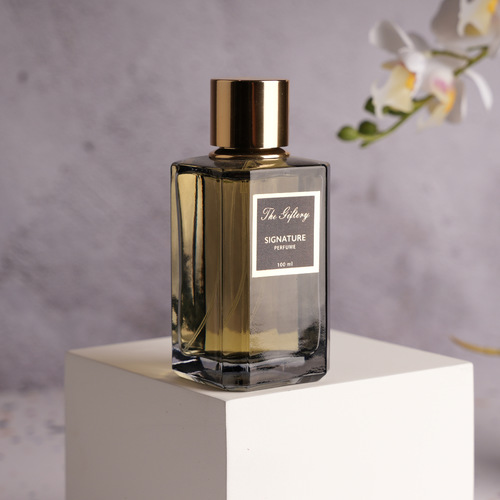 Signature Perfume - EAU DE PARFUM
100ml.