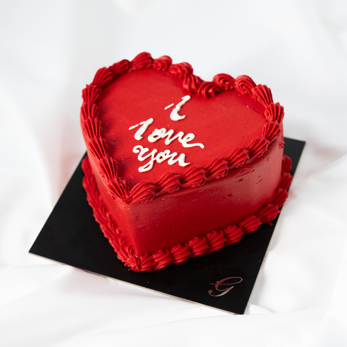 'I Love You' Cake - كيكة جوكلت و رد فيلفت تكفي ل٣/٤ أشخاص