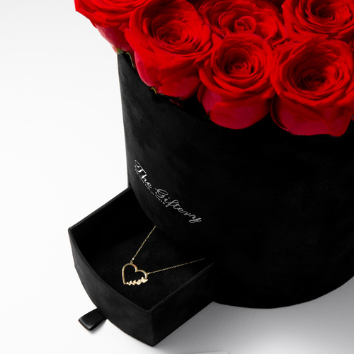 Butterfly Gold Heart Necklace Box - - ُThe Giftery Special Velvet Box - (20-25) Natural Roses - 18K Gold Necklace