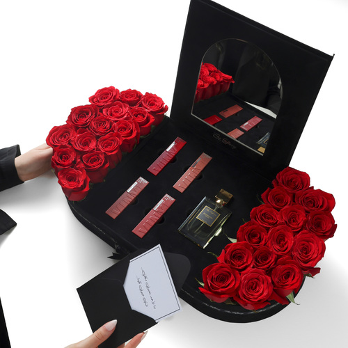 Diva Box - - Premium Black Velvet Box with Mirror. - 4 Lipsticks from 'Meybelline - New York'  - Giftery Signature Perfume - 30 Natural Roses