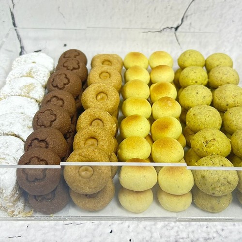 koriba mix - غريبه ٥ انواع في علبه اكريلك لوتس فستق قهوه هيل جوكلت