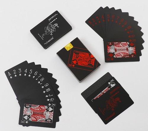 ورق لعب باللون الأحمروالفضي - Black design combined with red and silver colors , 1 piece (52 cards)