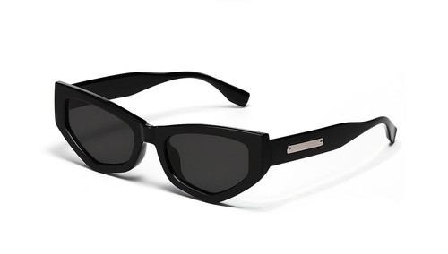 Eye cat black sunglasses - color: black Gender: unisex Lenses optical attribute: UV400 Material: PC Size: Adult size