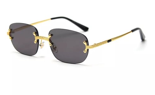 Black rectangle pattern - Gender: Unisex Color: Black and gold Frame material: Metal Lenses material: AC Lenses optical attribute: UV400 Size: Adult size