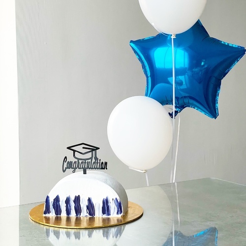 Graduation cake - graduation cake Vanilla with chocolate + blue balloon