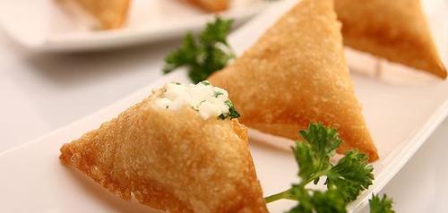 Sambosa white cheese and mint - سمبوسه جبن