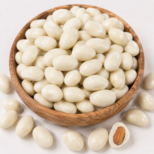 Milk chocolate almond dragées