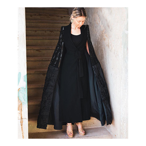 Black Kaib - Size: M  Length : 55