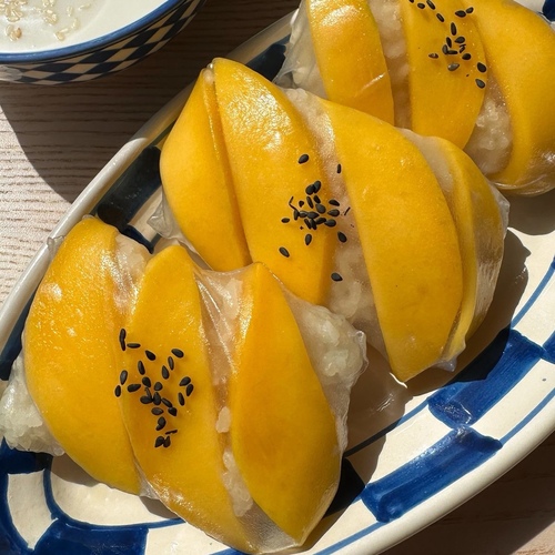 coco sticky rice Roll 6 pcs